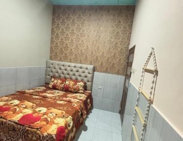 Double Room with Shared Toilet