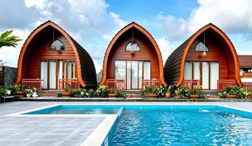 Double Room with Pool View