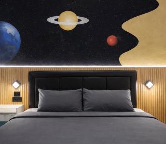 Standard Queen Room