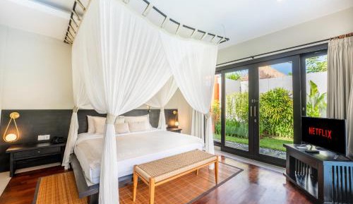One-Bedroom Pool Villa with Spa Massage