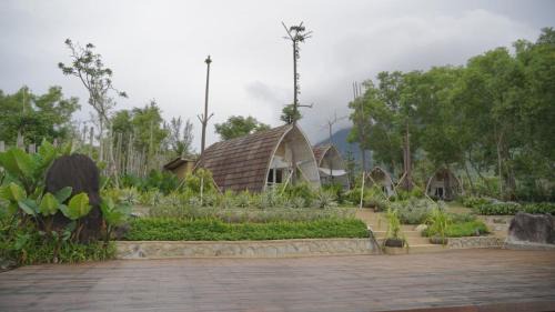 Villa - Beach Front