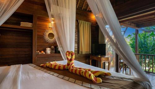 One-Bedroom Sea View Bungalow