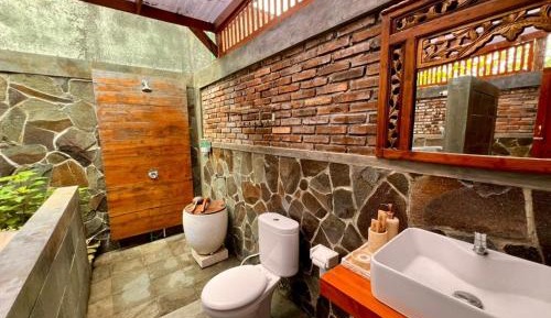 Deluxe Queen Suite