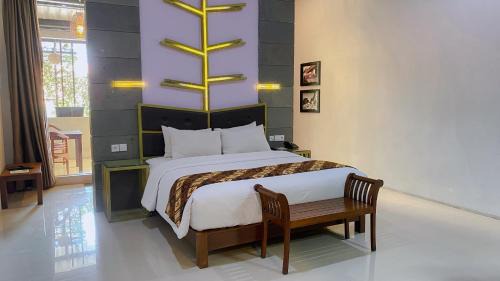 Deluxe Double or Twin Room with Pool Access