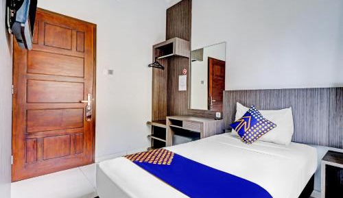 Small Single Room