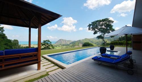 2-Bedroom Pool Villa with Ocean View