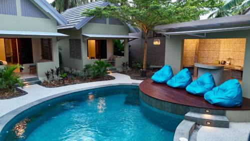 Deluxe Bungalow
