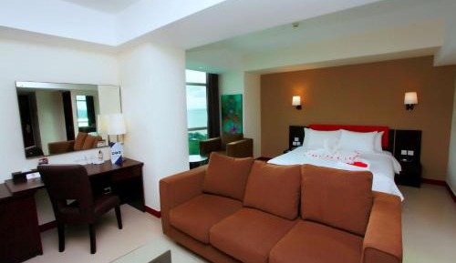 Executive Queen Room with Mountain View - Smoking