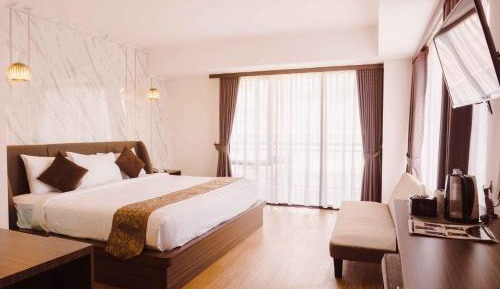 King Room with Balcony