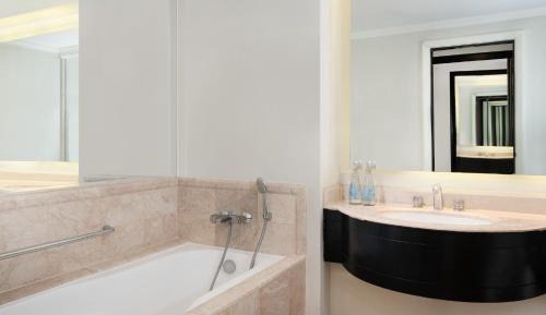 Premium Deluxe Twin Room