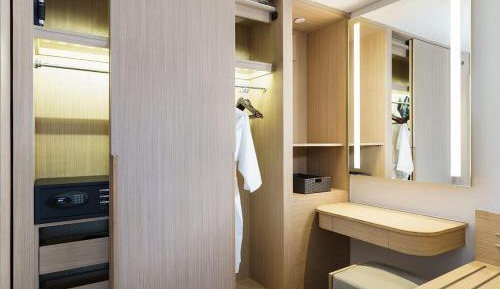 Modern Suite