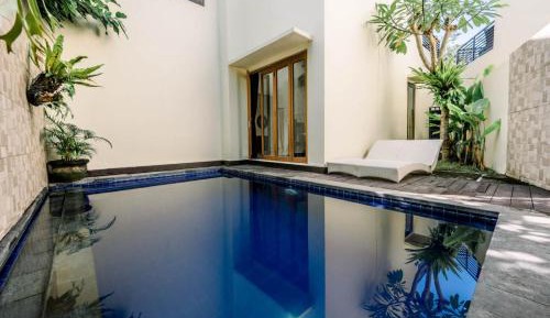 Double or Twin Room with Swimming Pool Access
