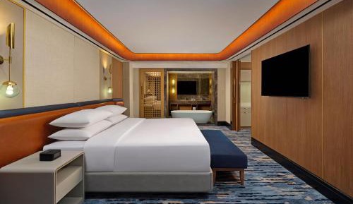 Ambassador Suite, Club lounge access, 2 Bedroom Suite, Bedroom 1: 1 King, Bedroom 2: 1 King