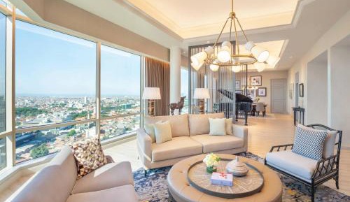 Chairman Suite, 1 King Bed; 2 Twin Bed