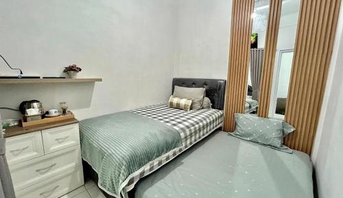 Double Room with Shared Bathroom