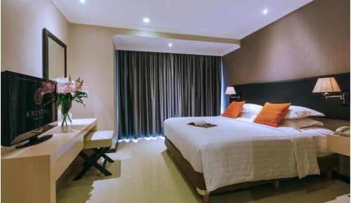 Three-Bedroom Deluxe Suite