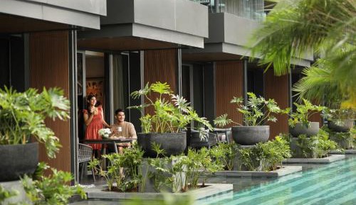 Pool Access Room 