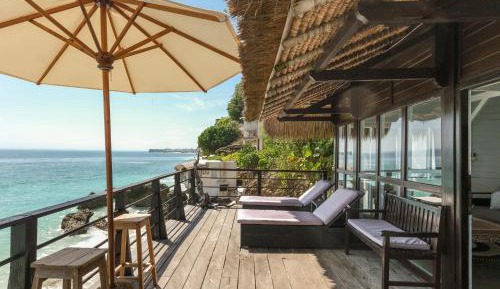 Rumah Elizabeth - Beach Front Villa