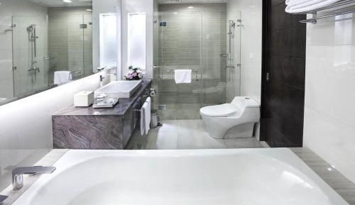 Deluxe Twin Room with Balcony