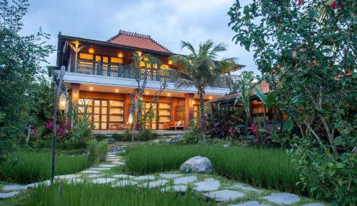 Arkananta Premier Suite with Rice Field View 