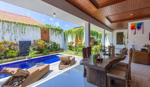 Cozy Three Bedroom Villa
