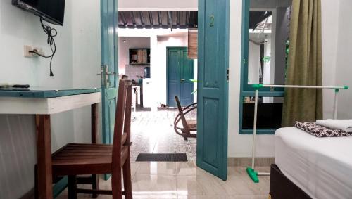 Single Room with Bathroom