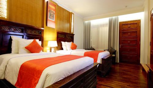 Deluxe Twin Room with Terrace and Free Daily Afternoon Tea