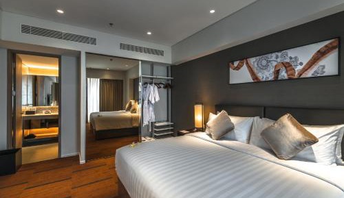 One Bedroom Premier