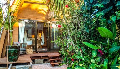 Deluxe Jungalow with Garden View