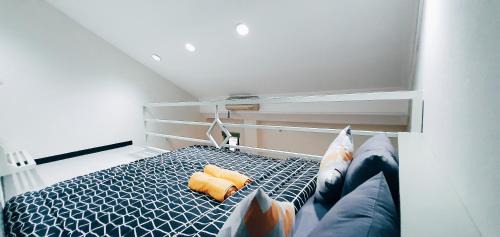 Economy Quadruple Room with Shared Bathroom