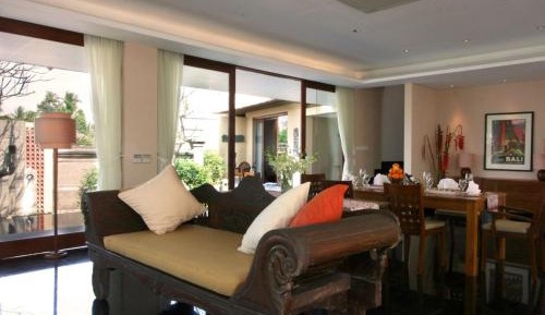 Three-Bedroom Villa with Private Pool and Afternoon Tea