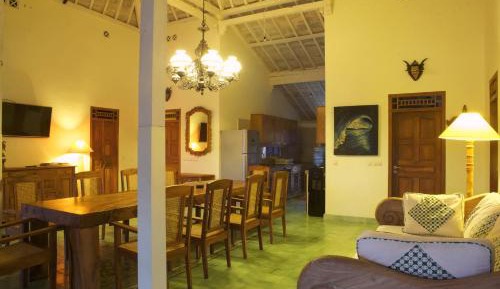 Villa - Beach Front