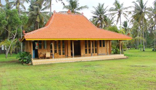 Villa - Beach Front