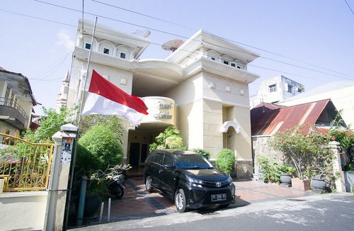 Ternate Hotel | RedDoorz Near Pantai Falajawa Ternate
