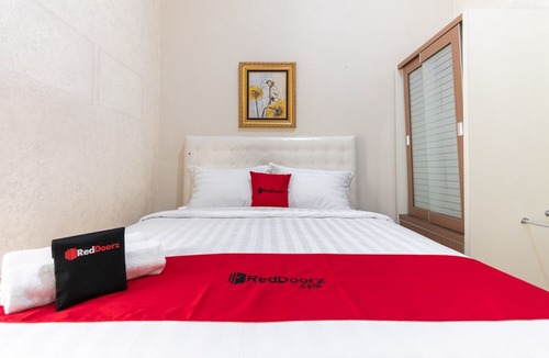 Panakkukang Hotel | RedDoorz @ Pengayoman Panakkukang 3