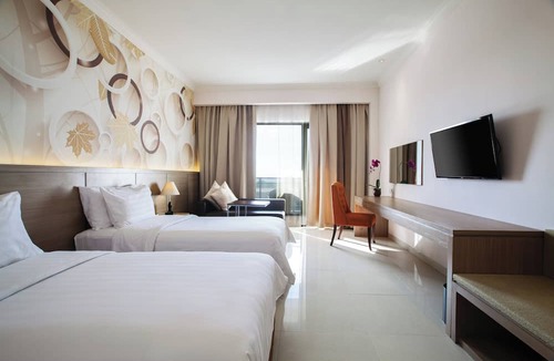 Megamendung Hotel | The Green Peak, ARTOTEL Curated