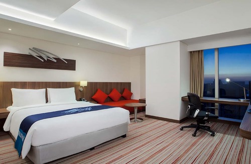 Muarakarang Hotel | Holiday Inn Express Jakarta Pluit Citygate by IHG