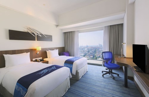 Muarakarang Hotel | Holiday Inn Express Jakarta Pluit Citygate by IHG