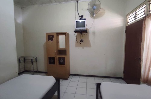 Kutoarjo Hotel | OYO 93048 Hotel Puri Mandiri