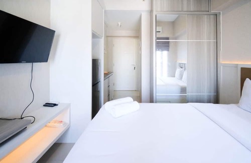 Surabaya Apartment | Nice Studio Connected To Mall At Tanglin Supermall Mansion Apartment