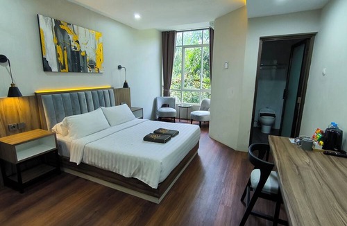 Jepara Hotel | Royal Kencana powered by Cocotel