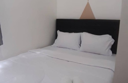 Jombang Hotel | D'Ariska Rooms Homestay