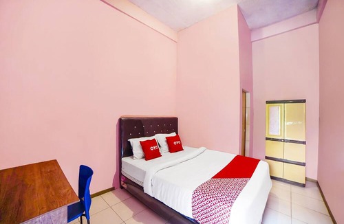 Medan Hotel | OYO 91234 Aladinmar 2