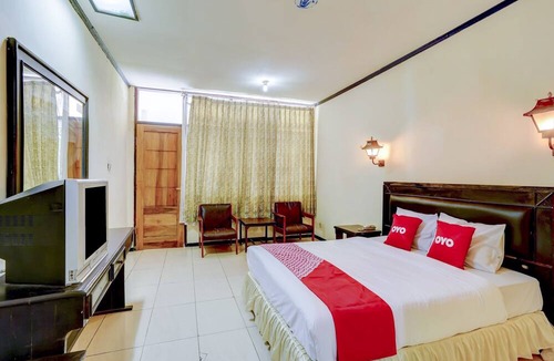 Lumajang Hotel | OYO 90250 Hotel Lumajang New
