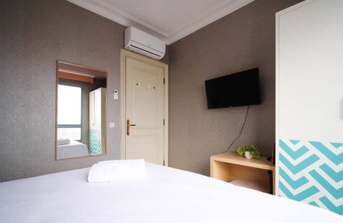 Suko Manunggal Apartment | Best Deal And Homey 2Br At Taman Beverly Apartment
