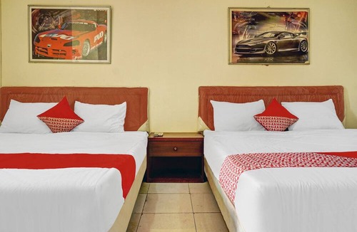 Kebayoran Lama Hotel | OYO 90702 Wisma Tobana Kebayoran