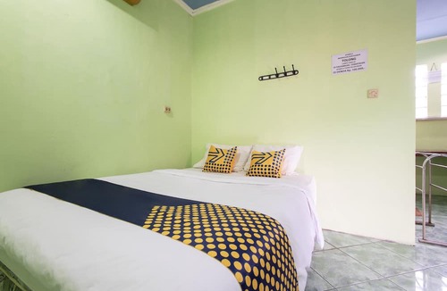 Jaka Sampurna Hotel | SPOT ON 3961 Fico's Residence Syariah