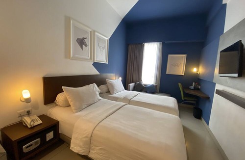 Cikarang Hotel | Ispi Hotel Cikarang Festival