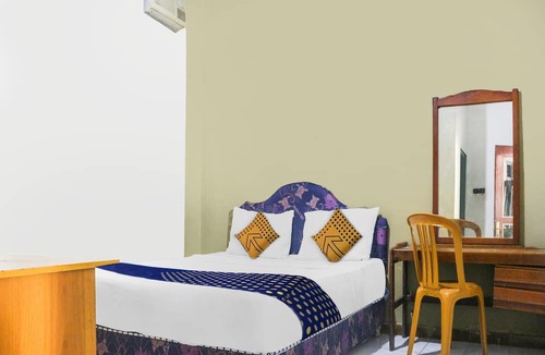Kupang Hotel | SPOT ON 91212 Hotel Kelimutu