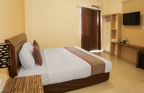 Gambir Hotel | Collection O 92130 Hotel Fiducia Kaji